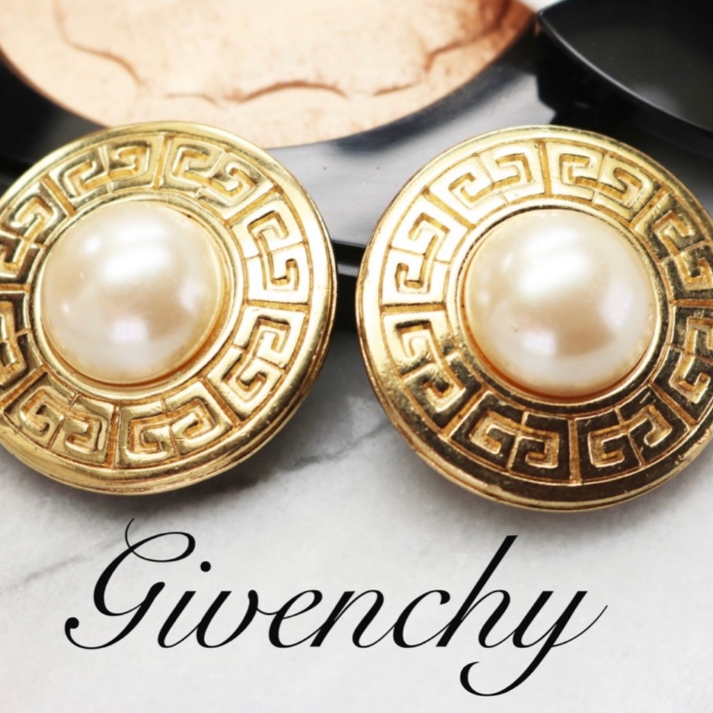 Authentic Vintage Givenchy Clips On Earring